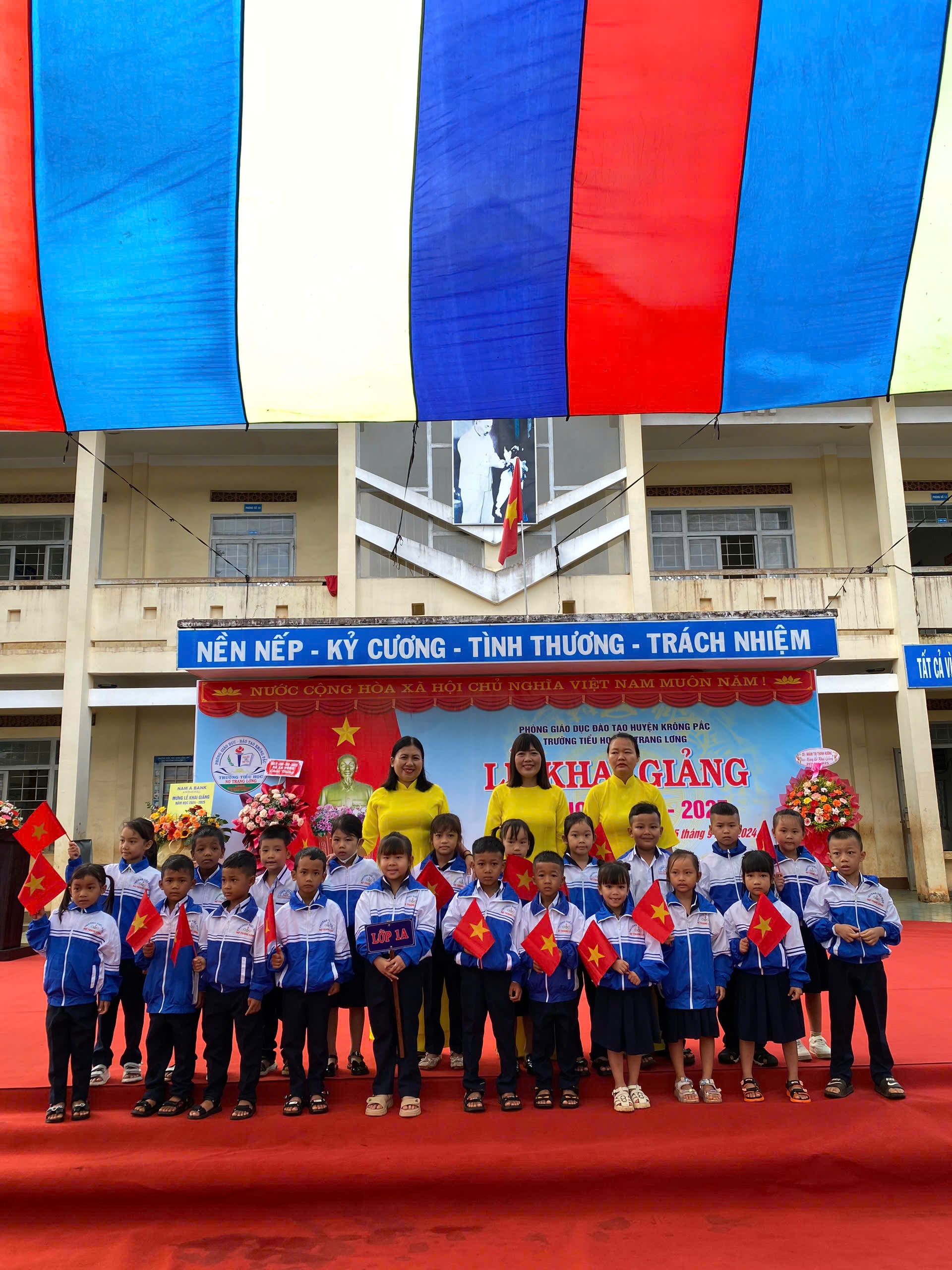 Trường Tiểu học Nơ Trang Lơng chào đón năm học mới 2024 – 2025